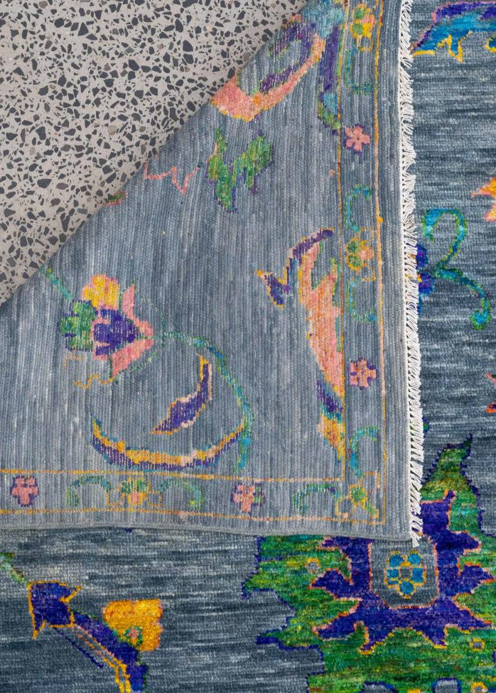 Hand-Knotted Botanical Field Design Rug, c.1990s-2000s